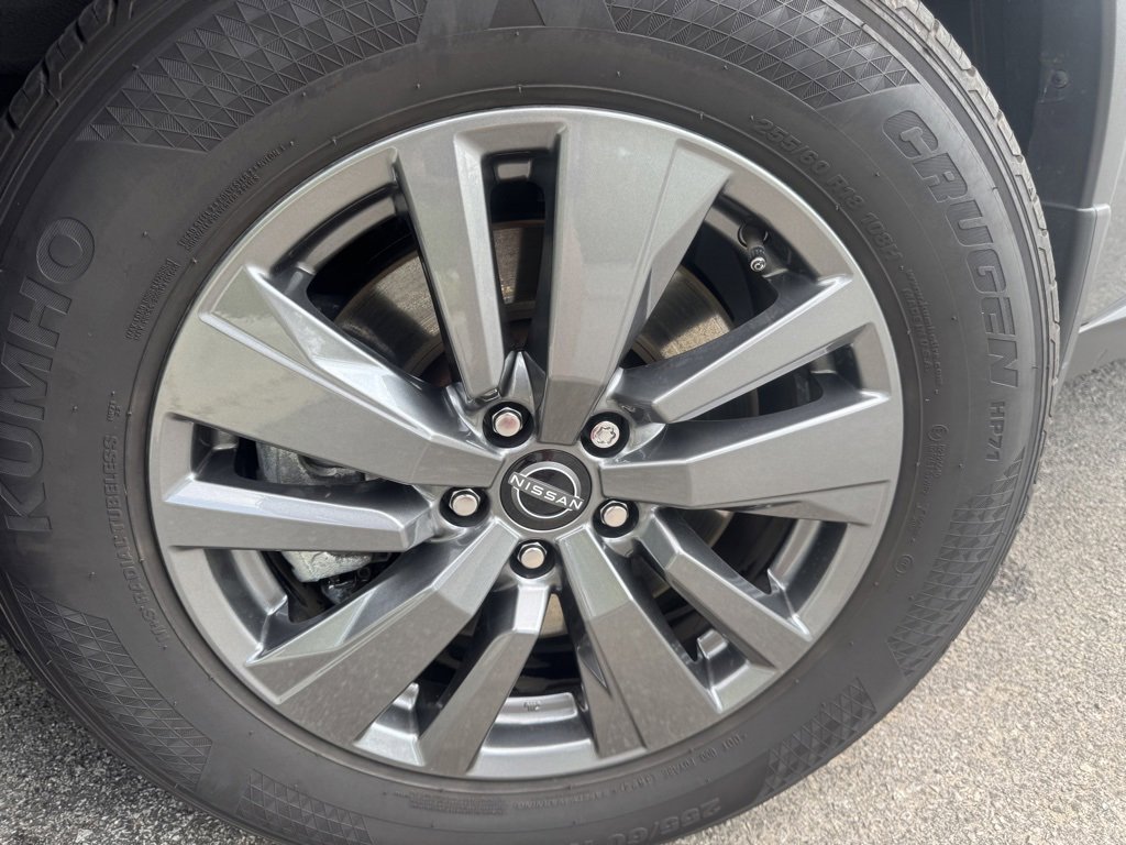 Certified 2025 Nissan Pathfinder SV w/ Black Appearance Package image 7