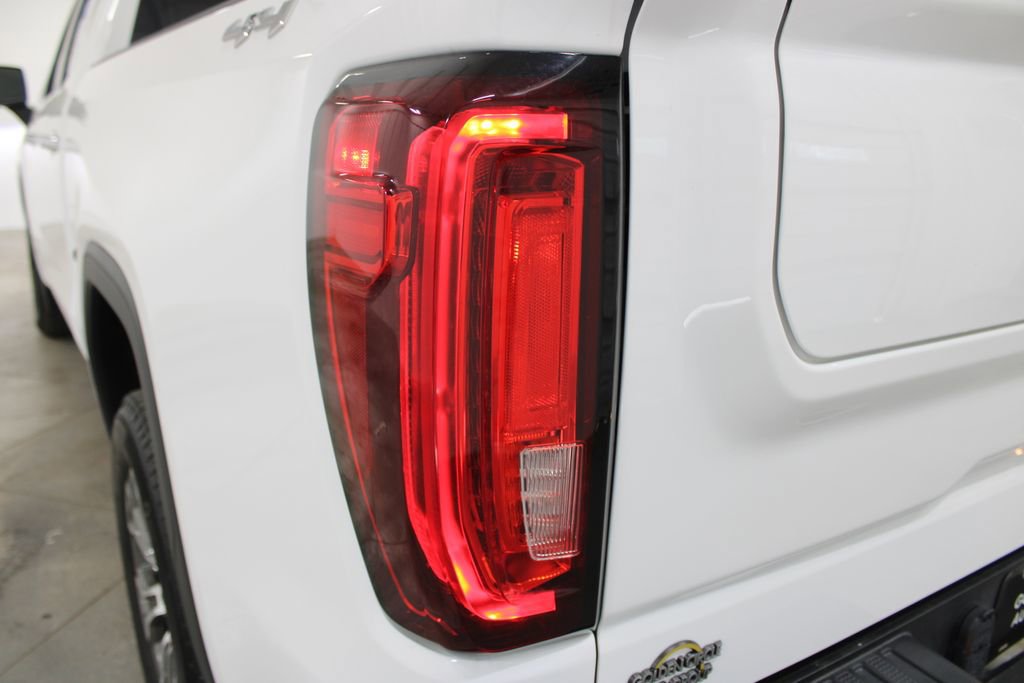 Used 2025 GMC Sierra 1500 SLT image 27