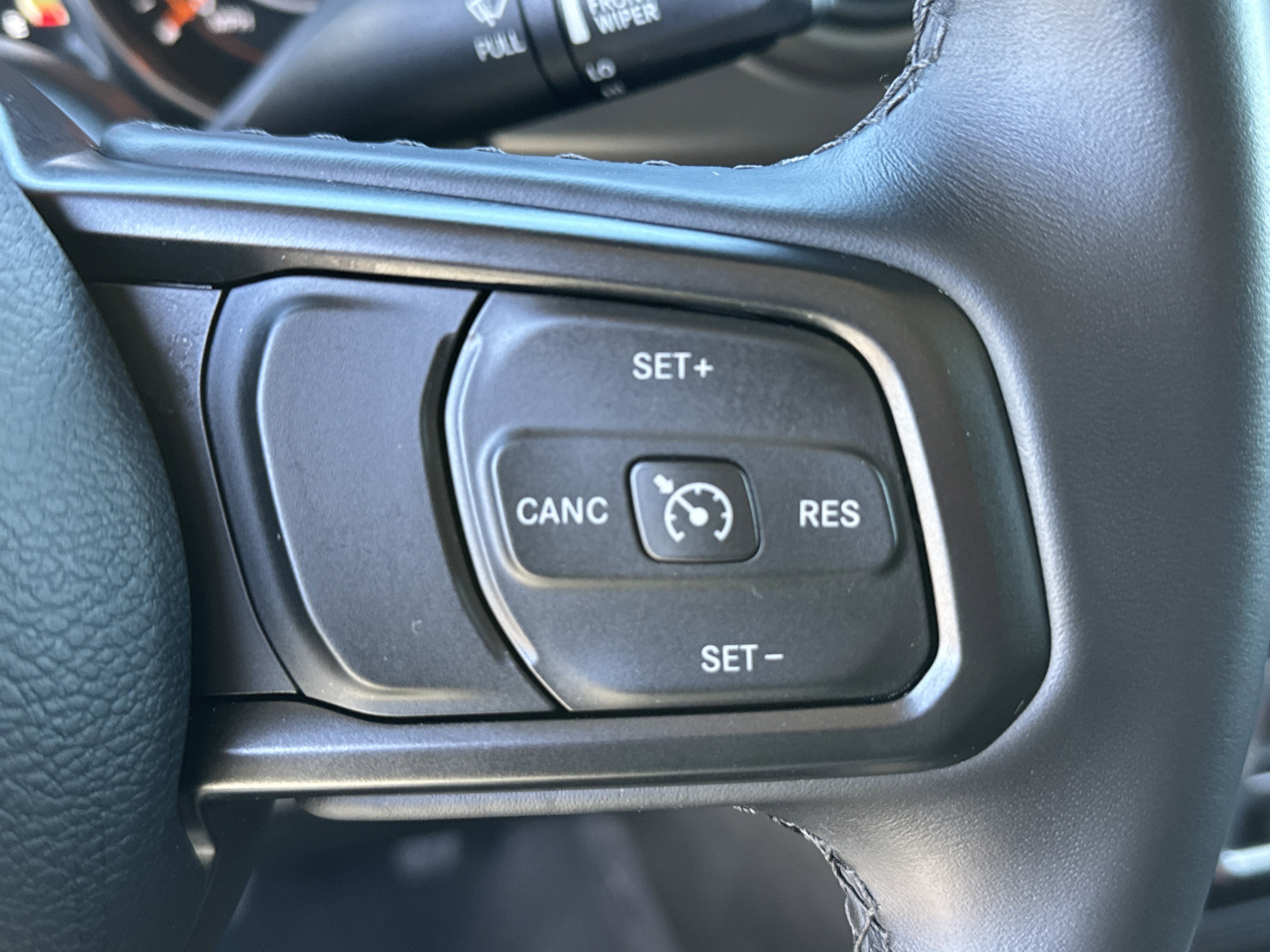 Used 2022 Jeep Gladiator Sport image 30