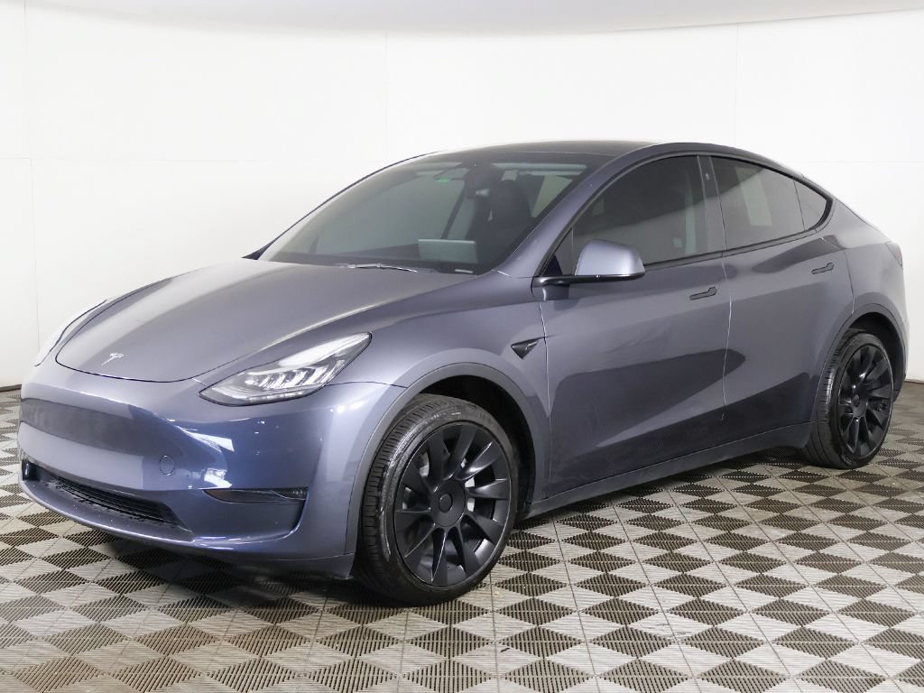 Used 2023 Tesla Model Y AWD image 10