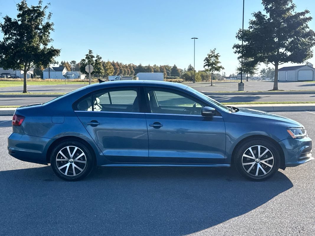 Used 2017 Volkswagen Jetta SE FWD image 9