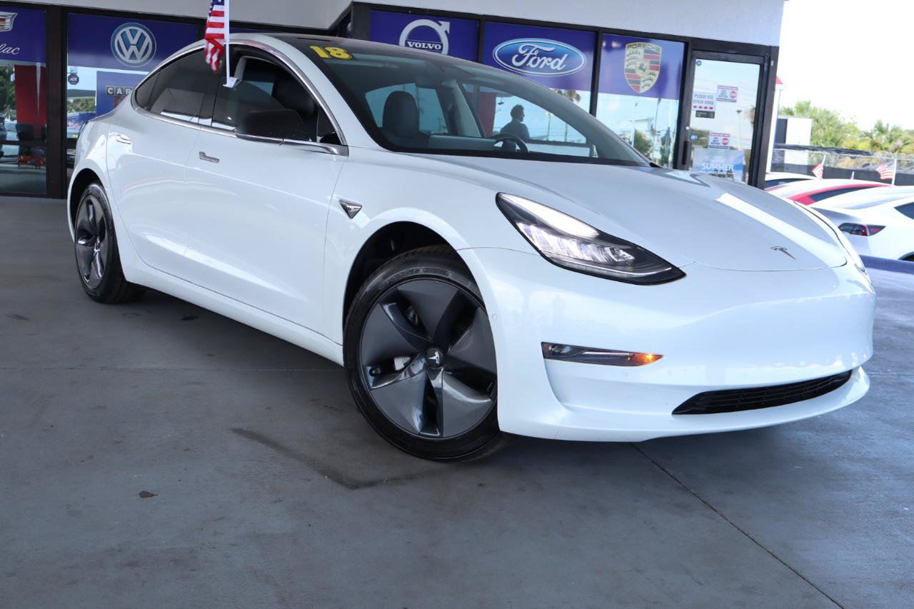 Used 2018 Tesla Model 3 Long Range RWD image 3