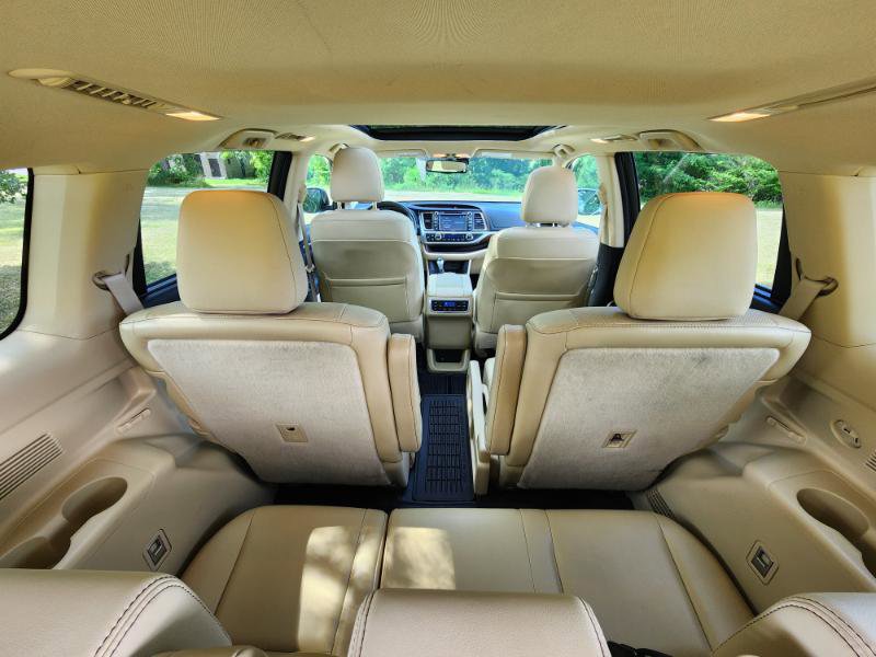 Used 2015 Toyota Highlander Limited Platinum image 25
