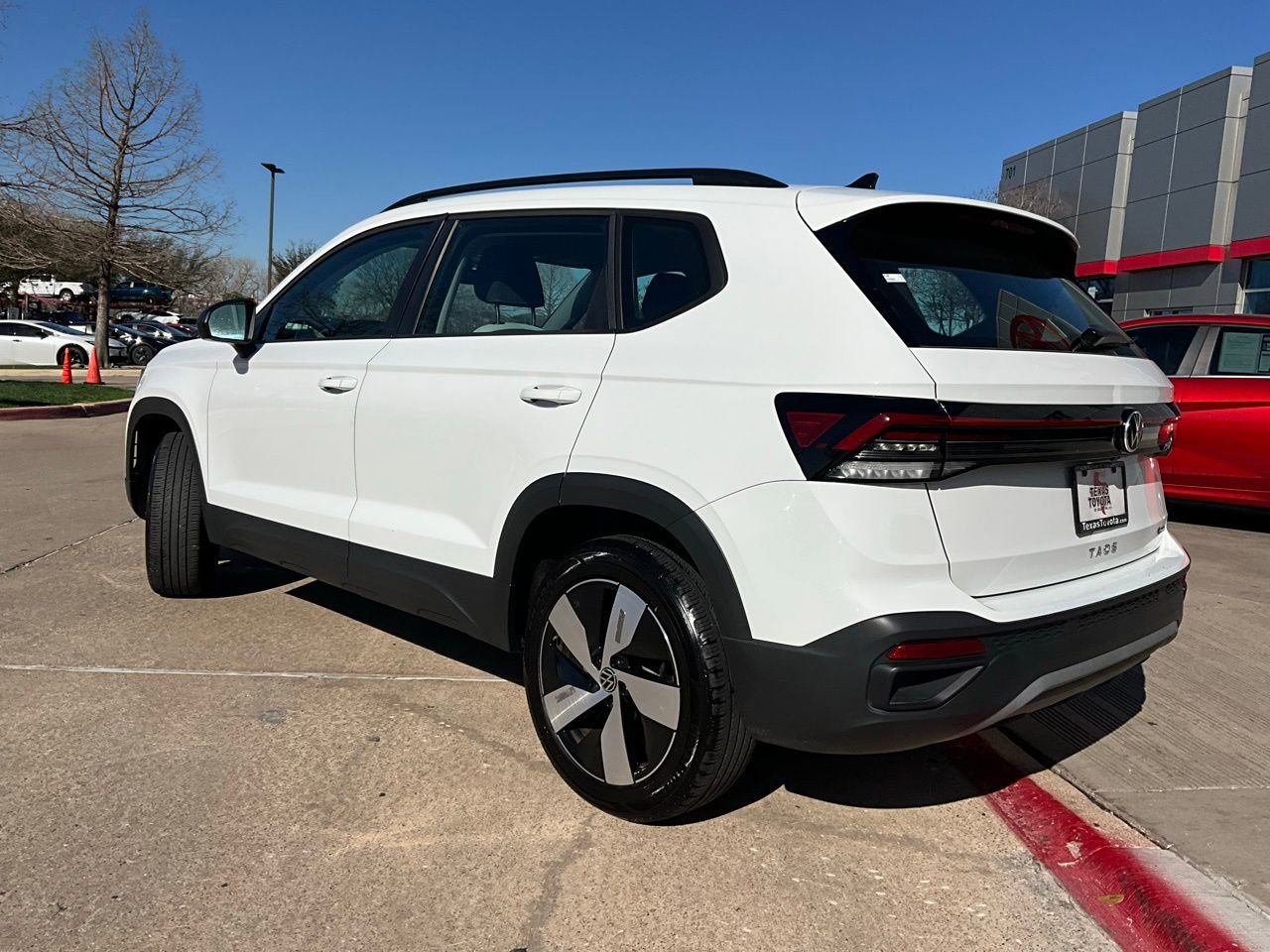 Used 2025 Volkswagen Taos S image 8