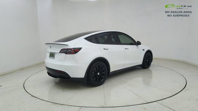 Used 2022 Tesla Model Y Long Range AWD/4WD image 63