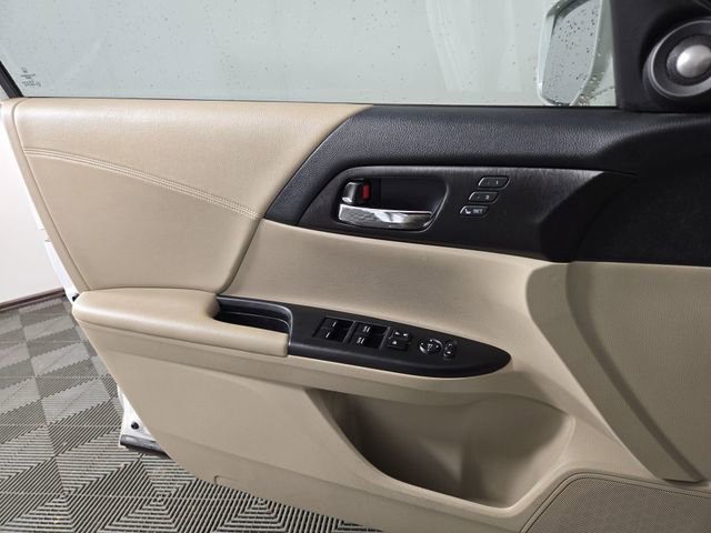 Used 2013 Honda Accord EX-L image 26