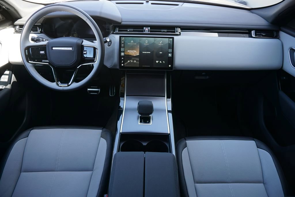 New 2026 Land Rover Range Rover Velar Dynamic SE image 10