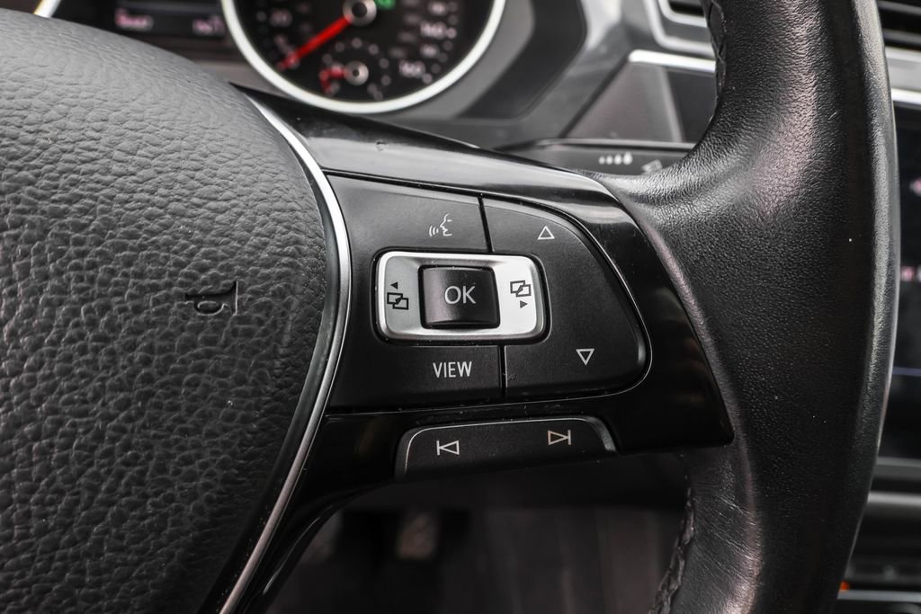 Used 2019 Volkswagen Tiguan SE image 21