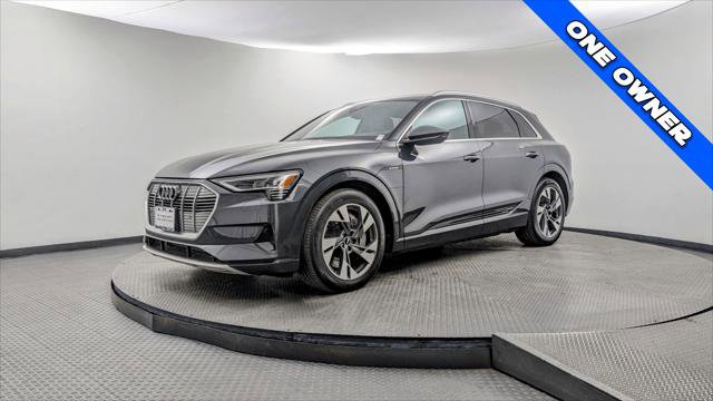 Used 2022 Audi e-tron Premium image 2