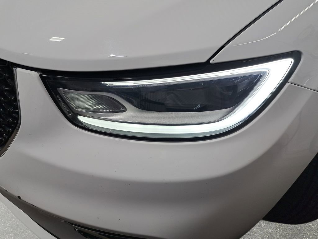 Used 2024 Chrysler Pacifica Touring-L image 33