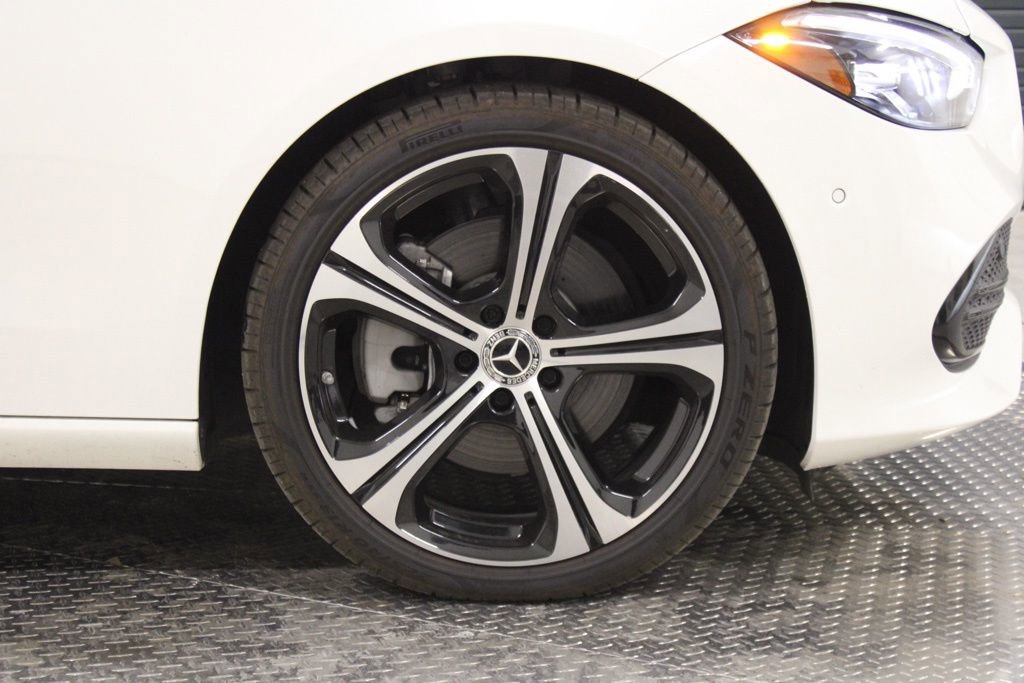 Used 2022 Mercedes-Benz C 300 Sedan w/ Exclusive Trim Package image 11