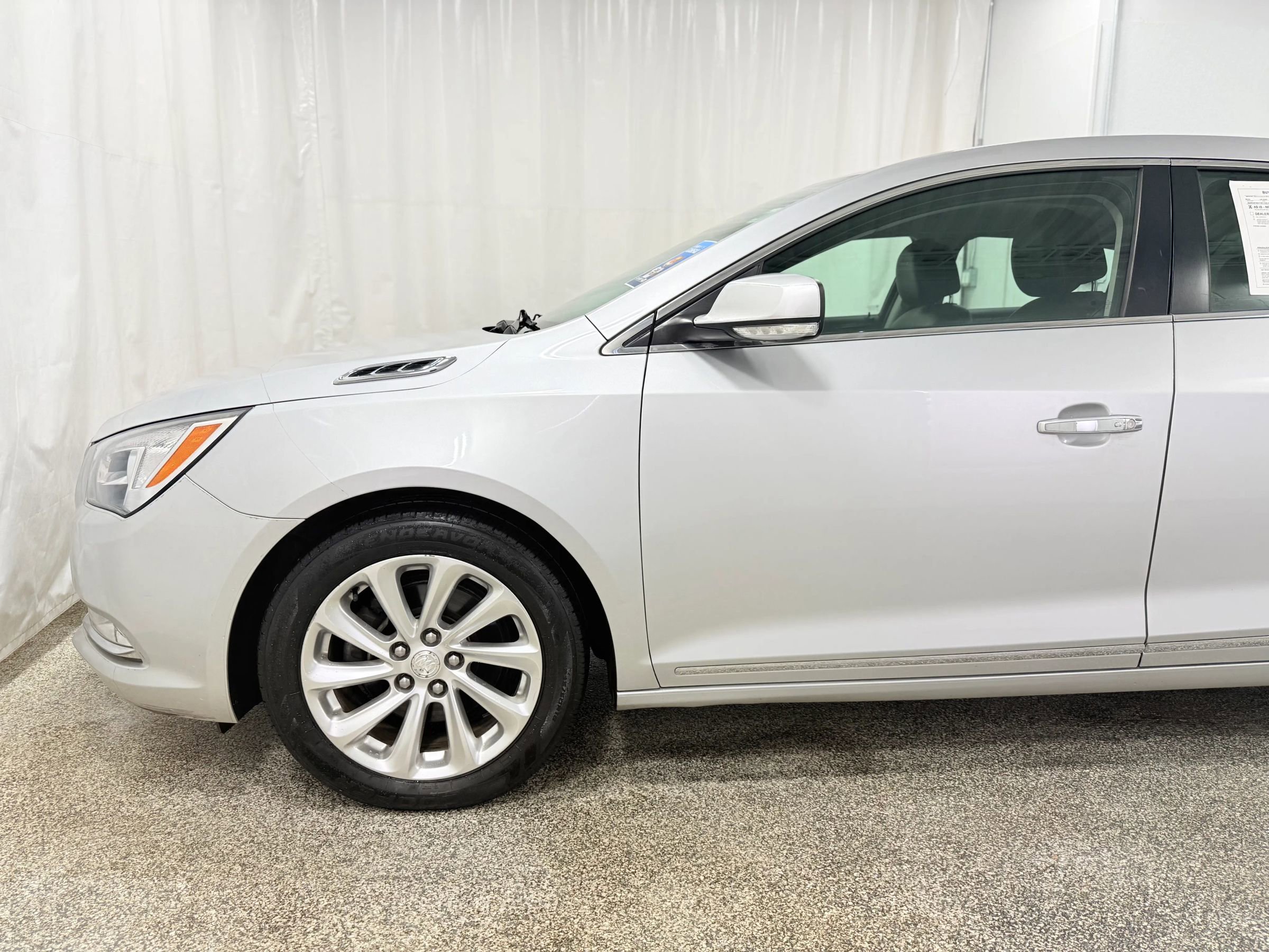 Used 2014 Buick LaCrosse Leather w/ Driver Confidence Package image 4