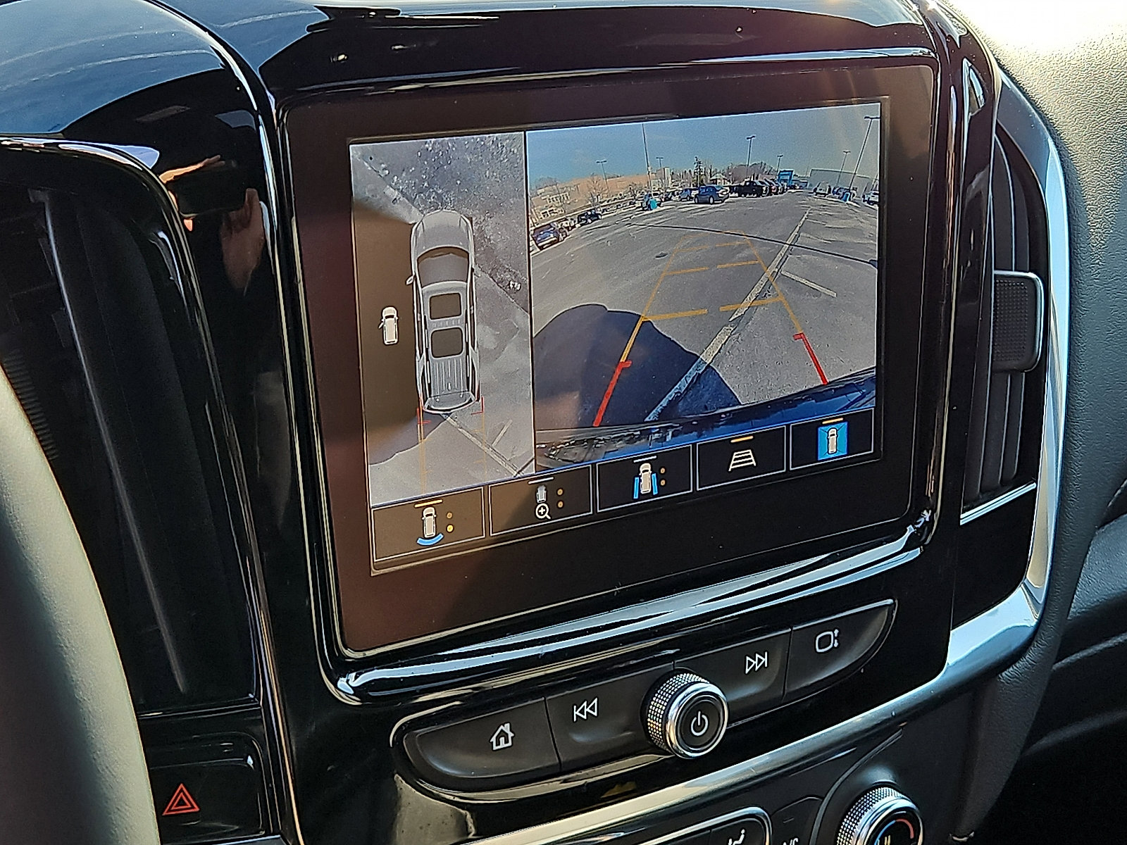 Certified 2023 Chevrolet Traverse LT w/ LT Premium Package image 19