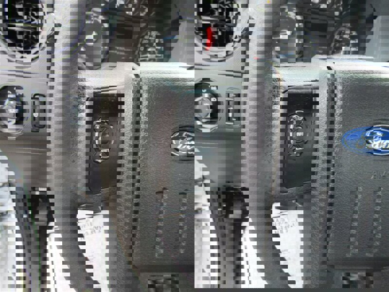 Used 2013 Ford F450 XL w/ Snow Plow Prep Pkg image 19