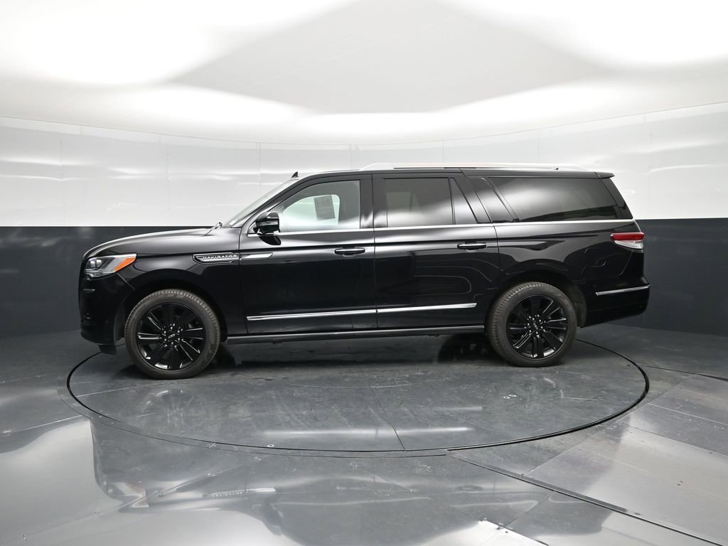 Used 2024 Lincoln Navigator L Reserve w/ Equipment Group 201A image 9