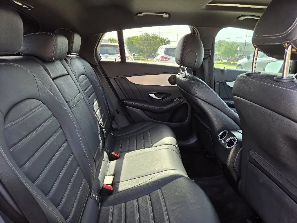 Used 2019 Mercedes-Benz GLC 43 AMG 4MATIC Coupe w/ Multimedia Package image 21