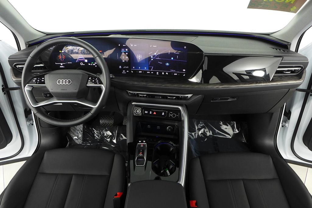 Used 2025 Audi Q5 Premium Plus w/ Premium Plus AWD/4WD image 25