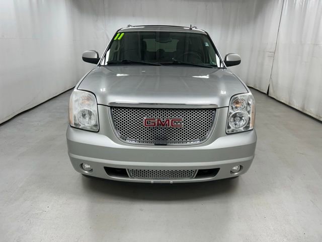 Used 2011 GMC Yukon XL Denali image 4