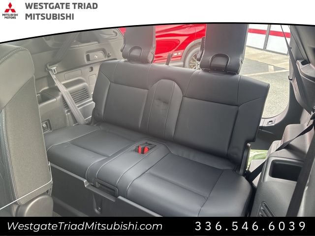 New 2026 Mitsubishi Outlander SEL FWD image 25