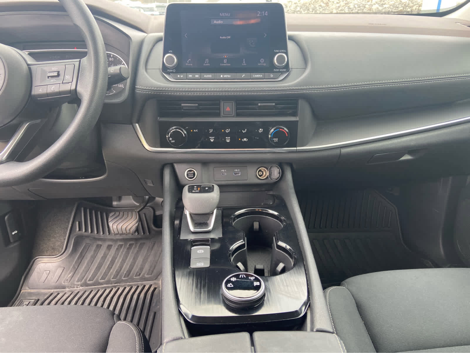 Used 2023 Nissan Rogue S image 18