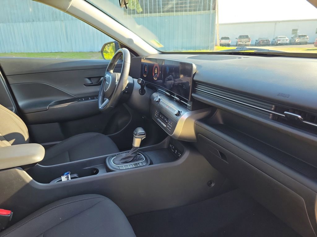 Used 2024 Hyundai Kona SEL AWD/4WD image 34