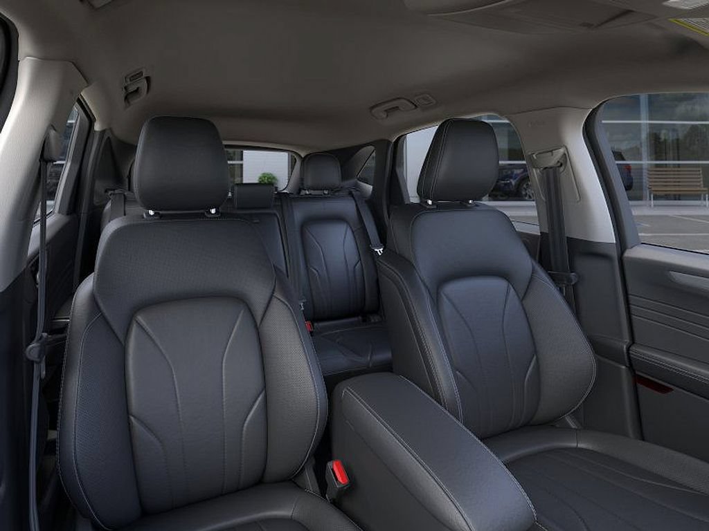 New 2025 Ford Escape SE w/ PHEV Premium Package FWD image 10