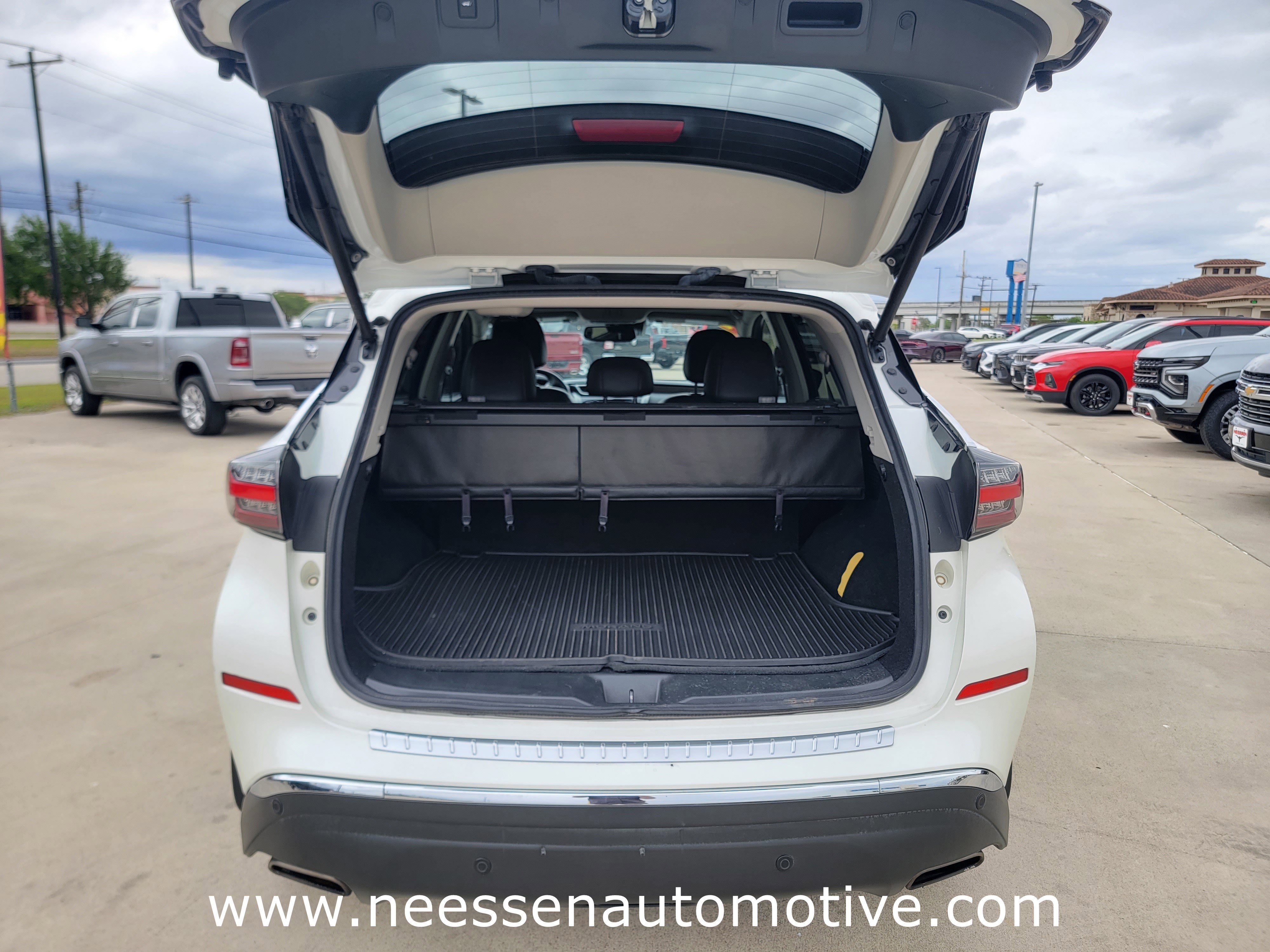 Used 2020 Nissan Murano Platinum w/ Cargo Package image 32