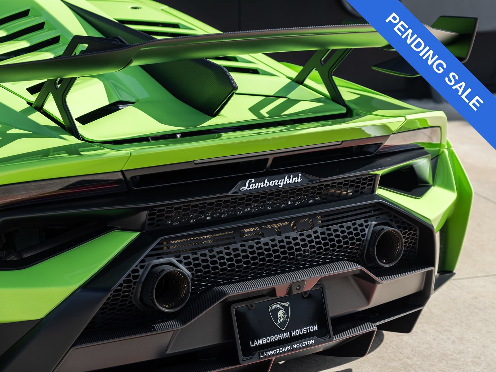 Used 2023 Lamborghini Huracan STO RWD image 15