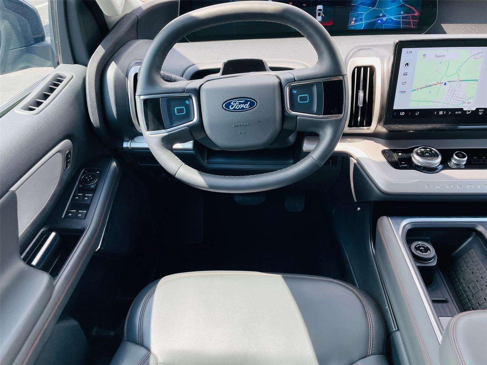 Certified 2025 Ford Expedition Active RWD image 30