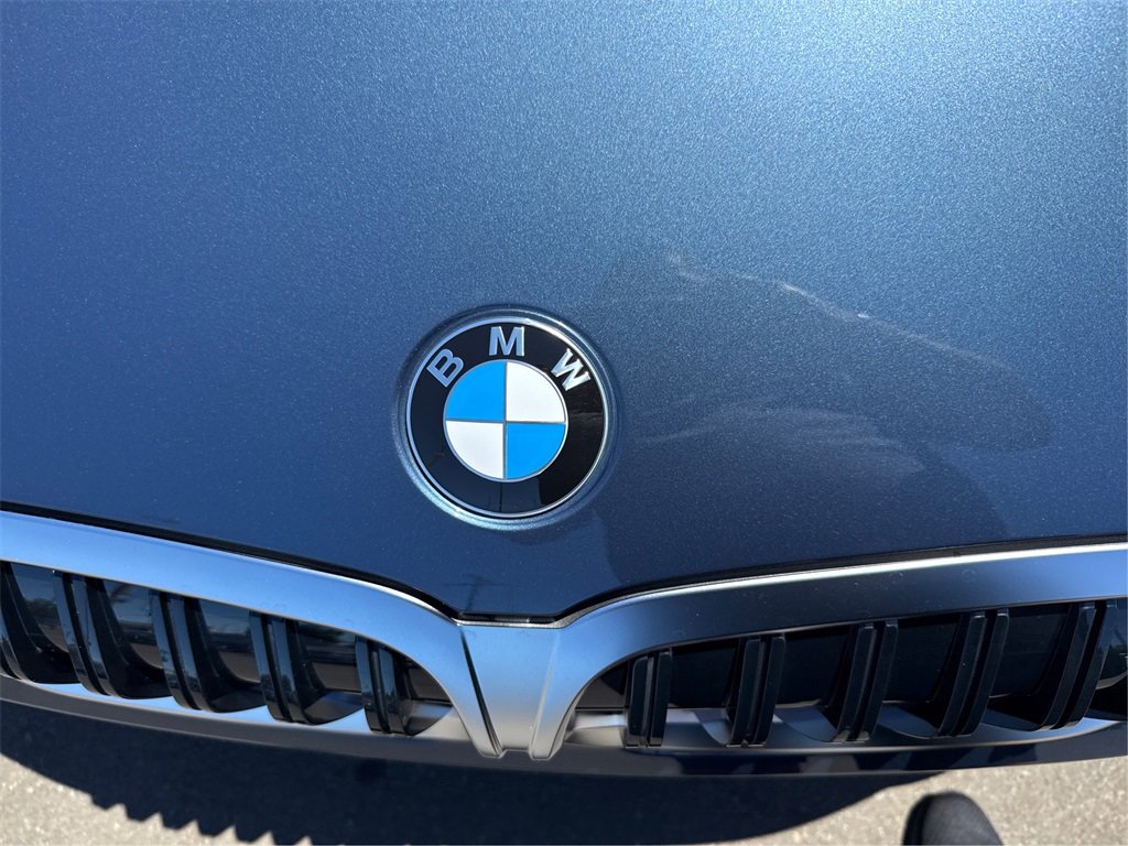 New 2025 BMW 330i Sedan w/ Convenience Package image 18