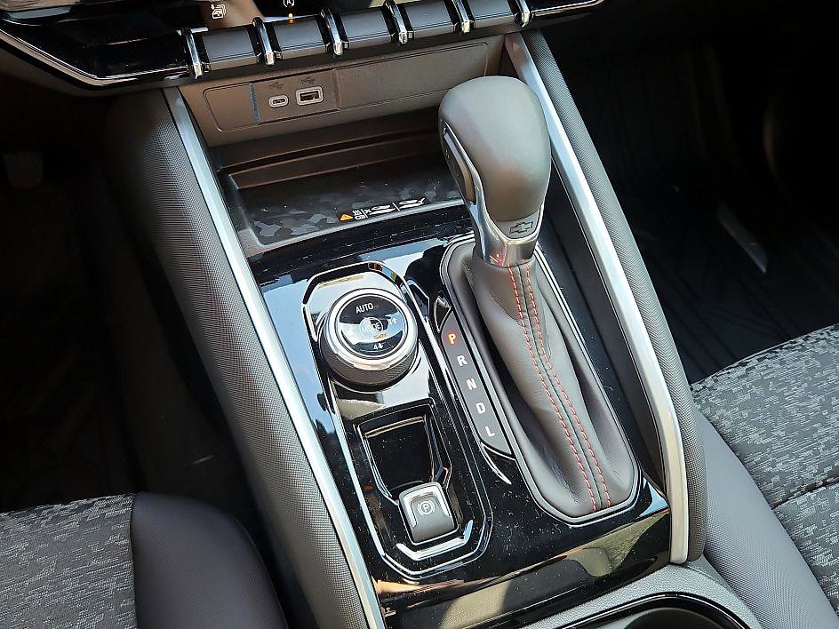 New 2025 Chevrolet Colorado Z71 w/ Midnight Edition image 19