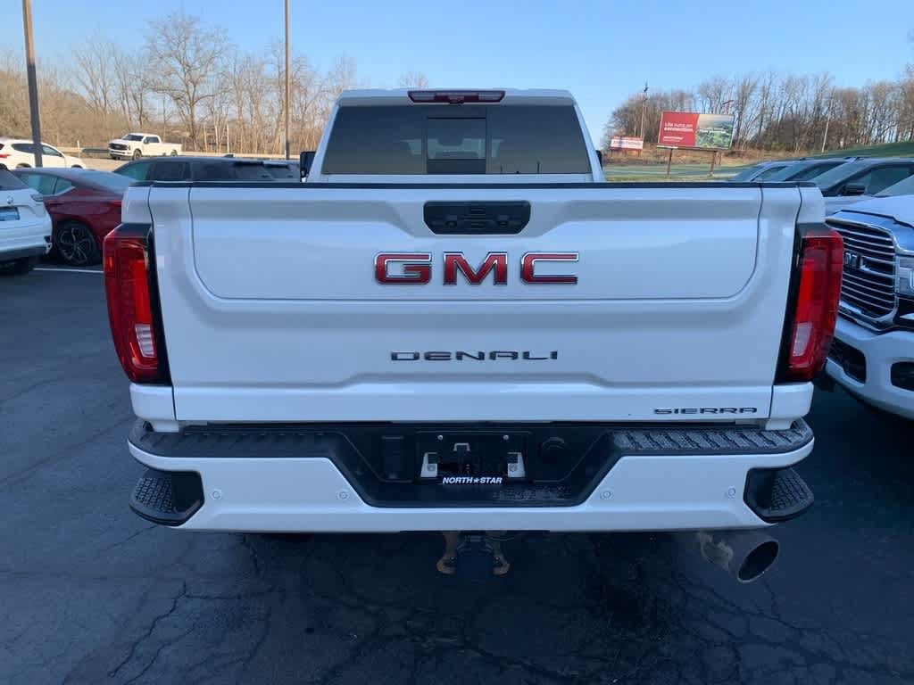 Certified 2022 GMC Sierra 2500 Denali w/ Denali Ultimate Package AWD/4WD image 4
