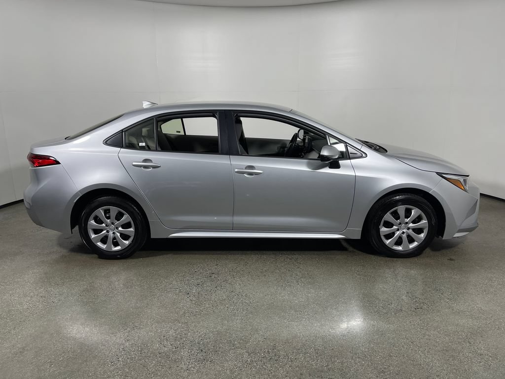Certified 2026 Toyota Corolla LE w/ Carpet Mat Package (TMS) FWD image 2