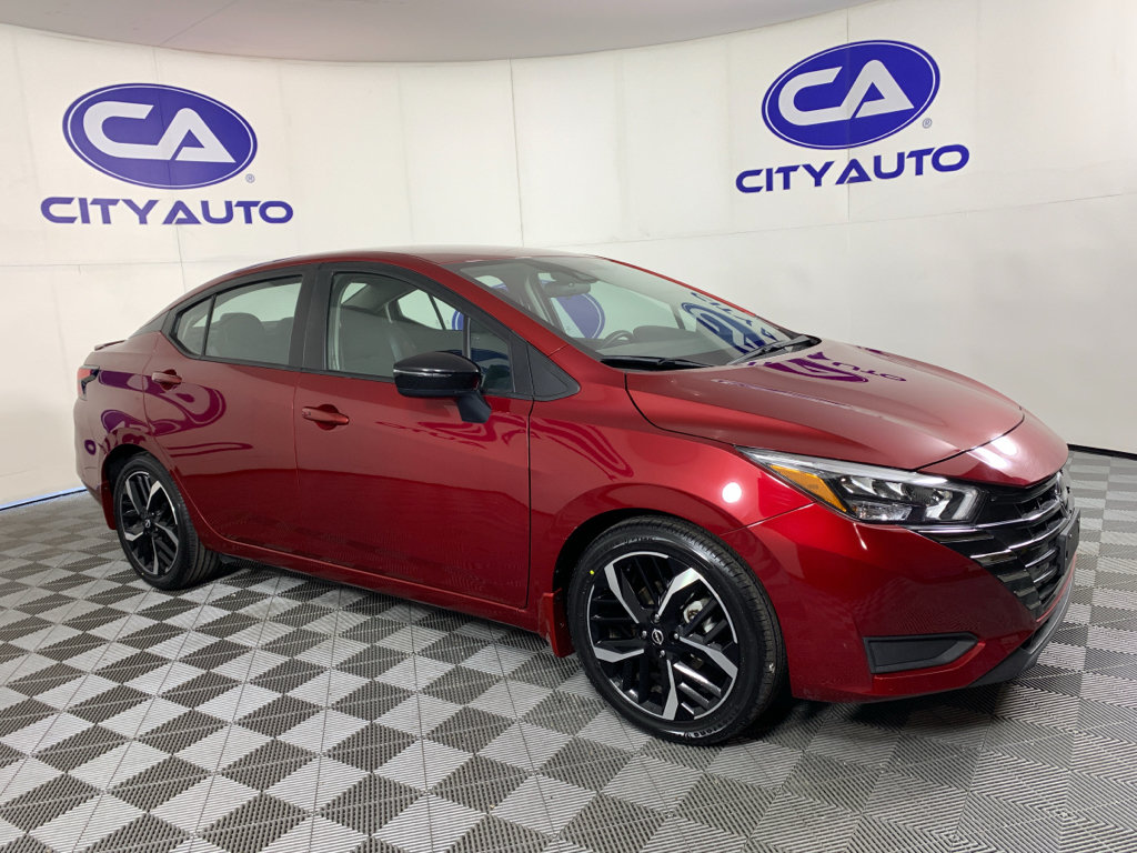 Used 2024 Nissan Versa SR w/ Trunk Package