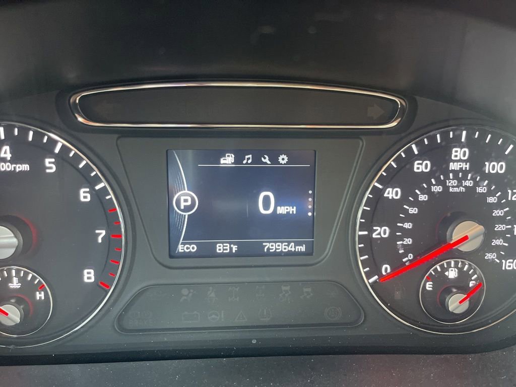 Used 2018 Kia Sorento L image 12