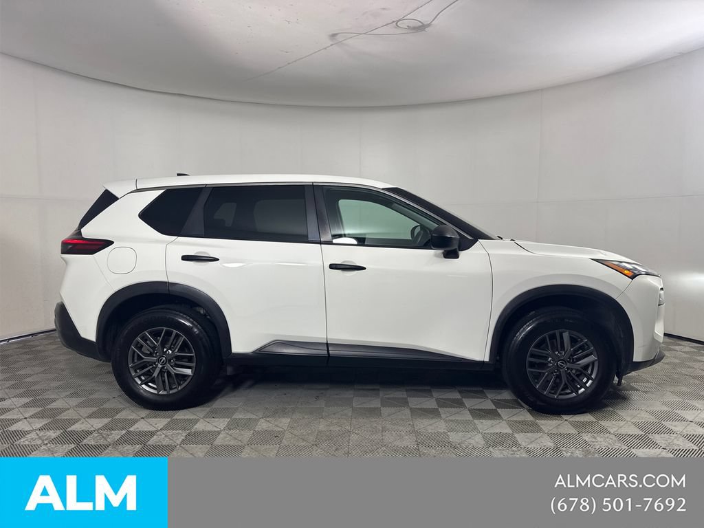 Used 2022 Nissan Rogue S FWD image 4
