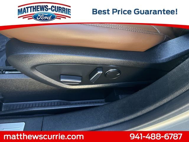 Used 2023 Lincoln Nautilus Reserve image 10