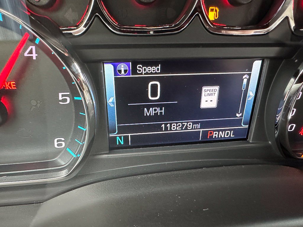 Used 2018 Chevrolet Suburban Premier AWD/4WD image 10