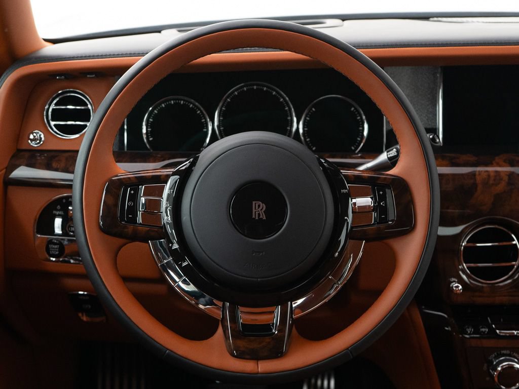 Certified 2023 Rolls-Royce Phantom Sedan RWD image 35