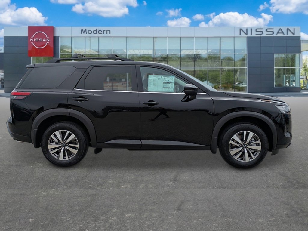 New 2026 Nissan Pathfinder SL FWD image 6