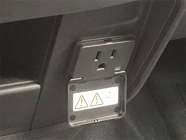 Used 2023 RAM 3500 Tradesman w/ Chrome Appearance Group image 28