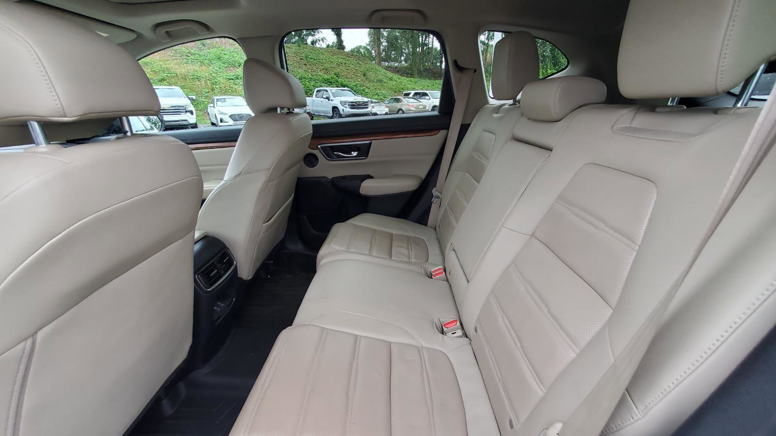 Used 2018 Honda CR-V Touring image 5