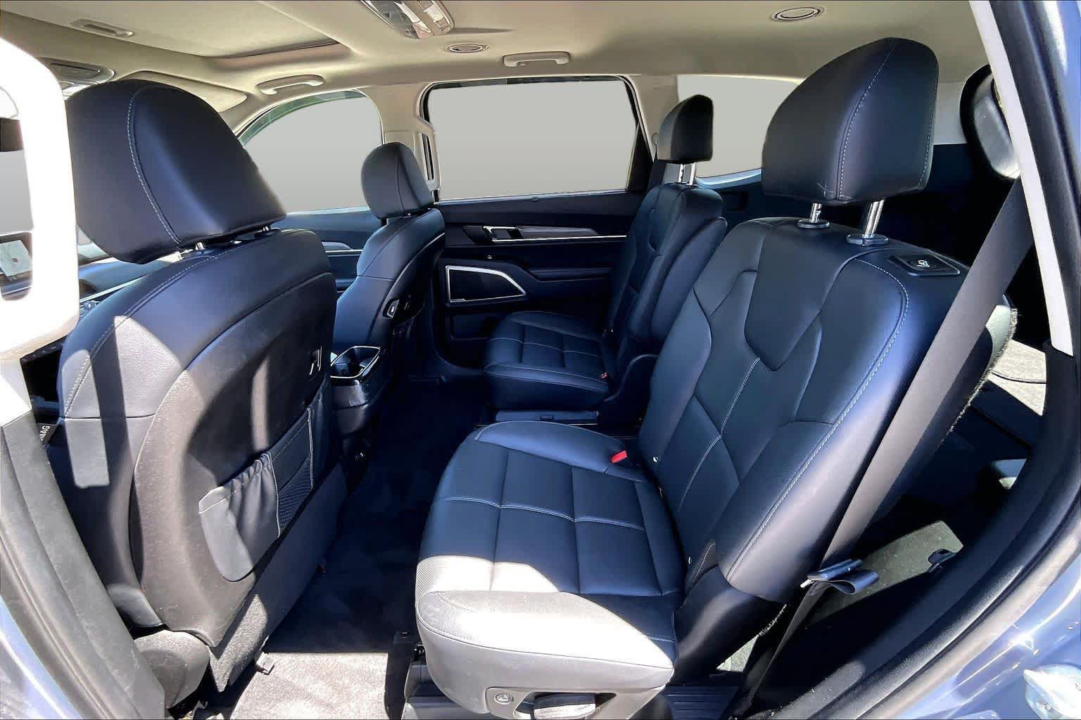Used 2022 Kia Telluride EX w/ EX Premium Package FWD image 20