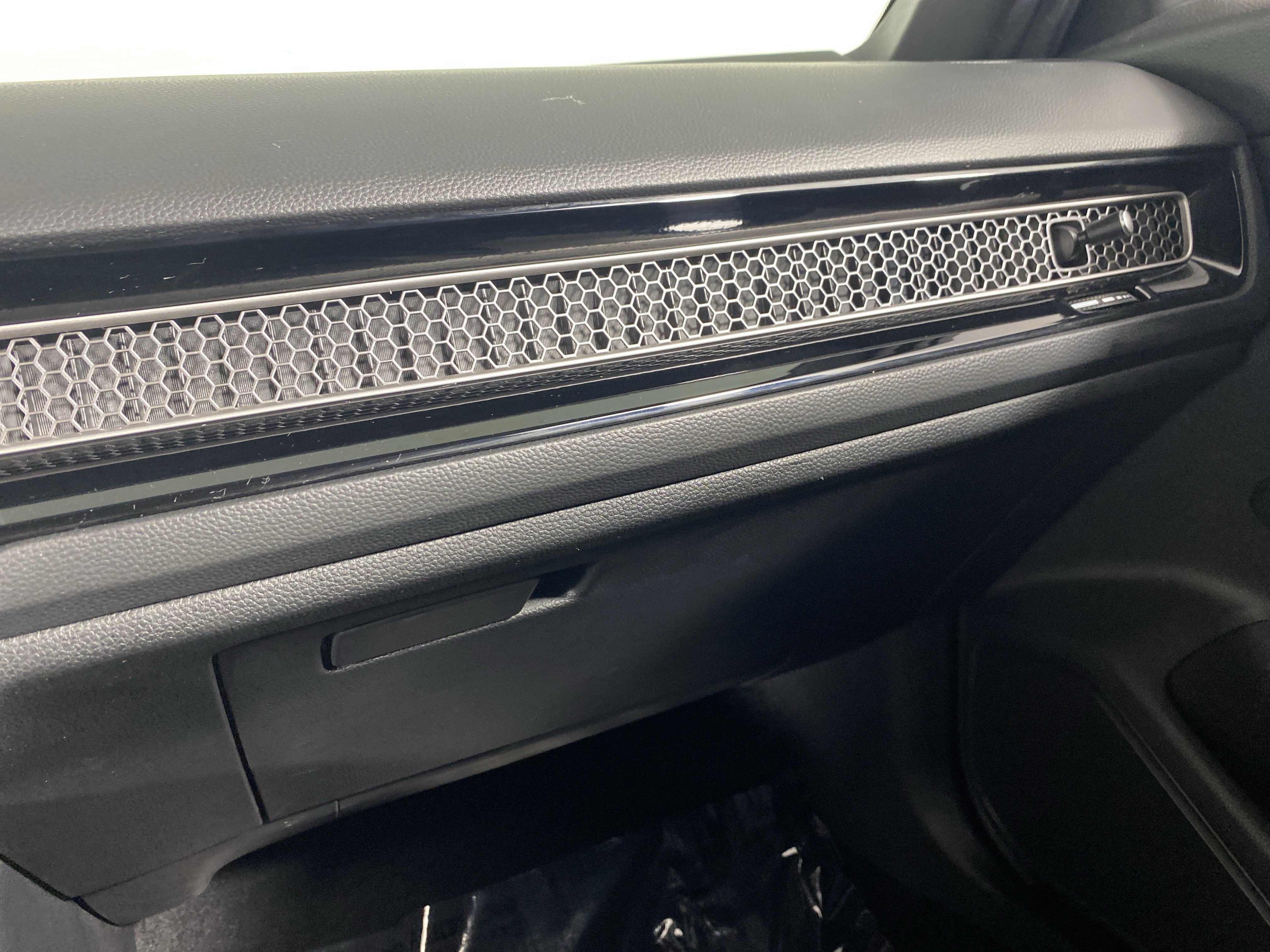 Used 2025 Honda Civic Sport image 30