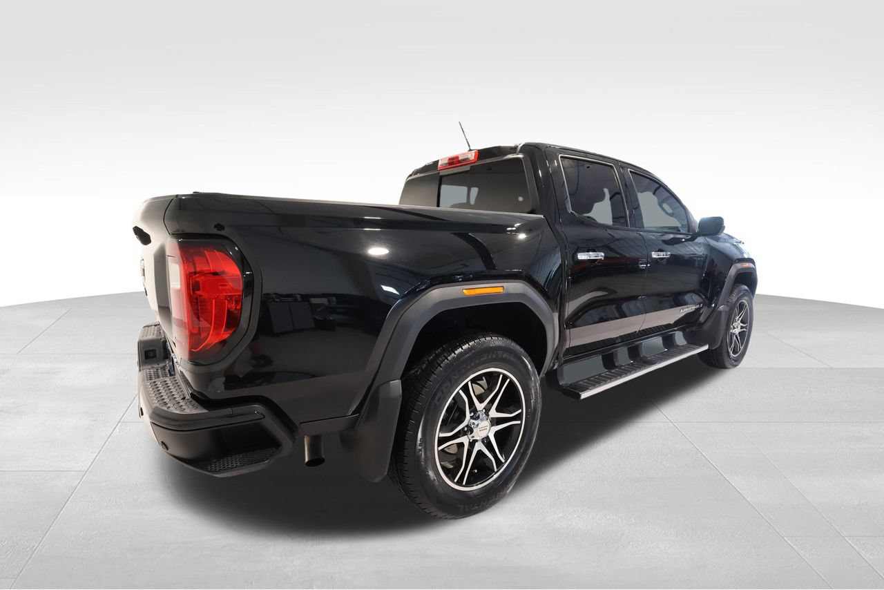 Certified 2023 GMC Canyon Denali w/ Denali Black Edition AWD/4WD image 4