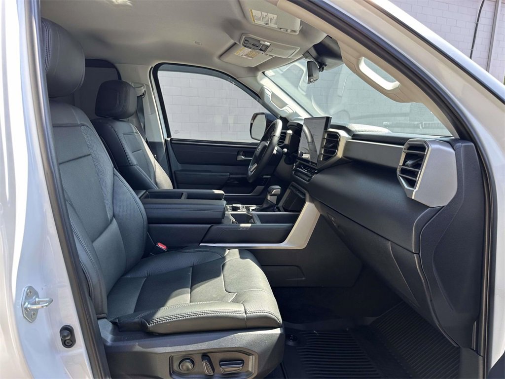 Used 2024 Toyota Tundra Limited image 12