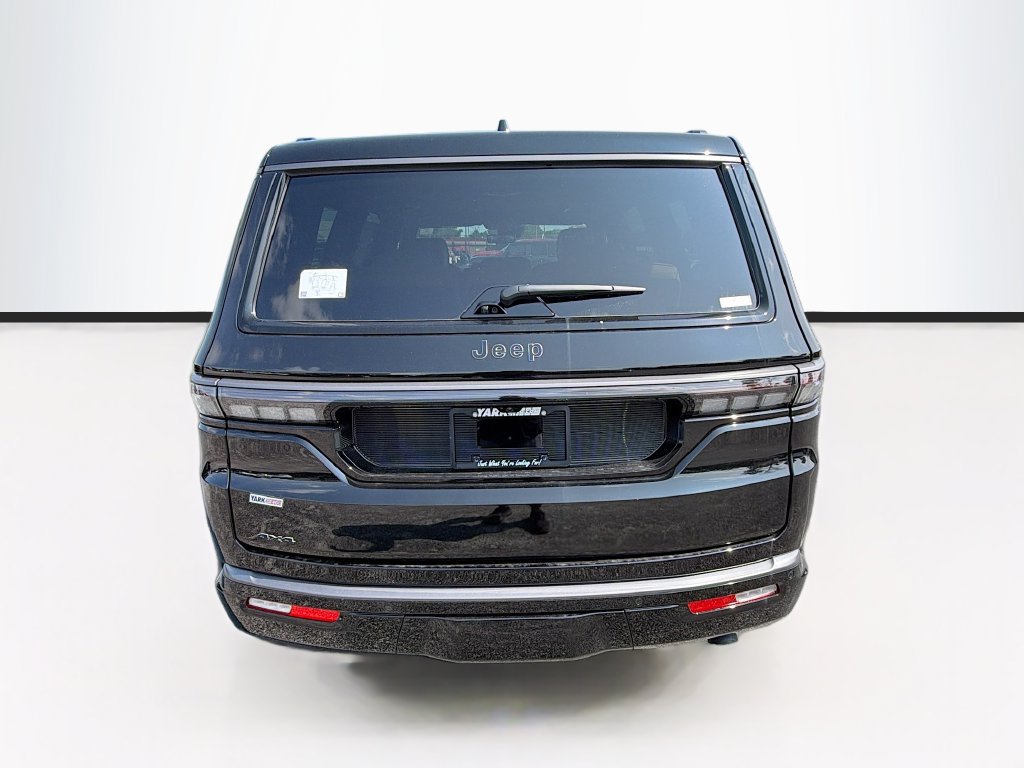 New 2026 Jeep Grand Wagoneer Summit AWD/4WD image 8