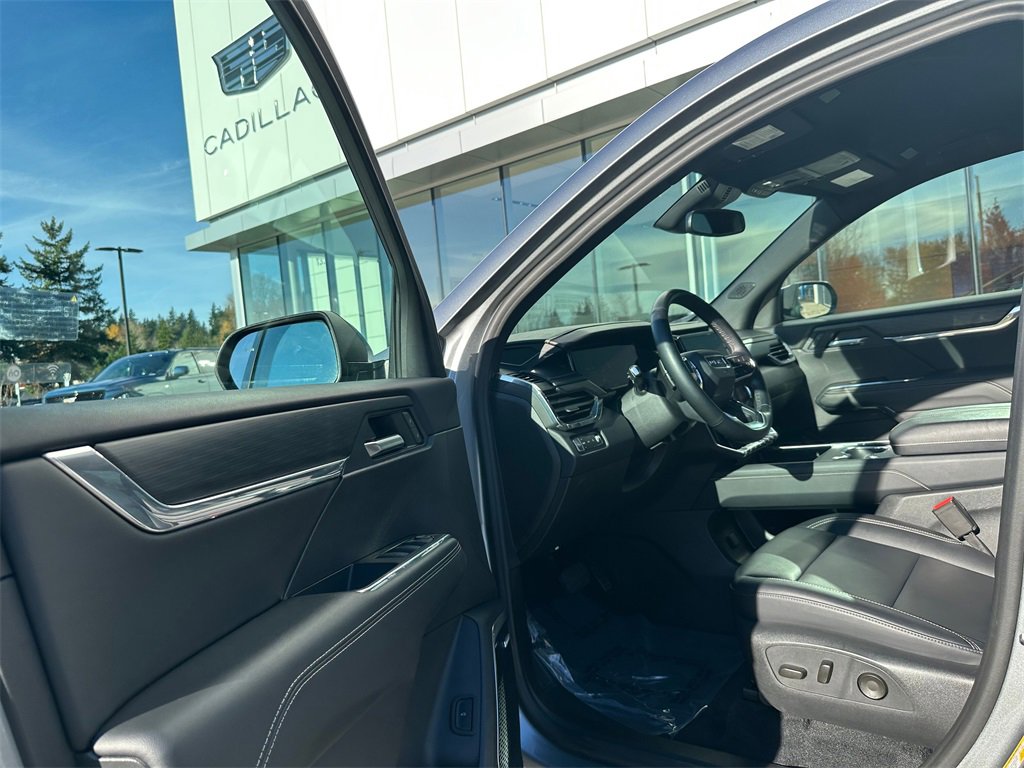 Used 2024 GMC Acadia Elevation image 21