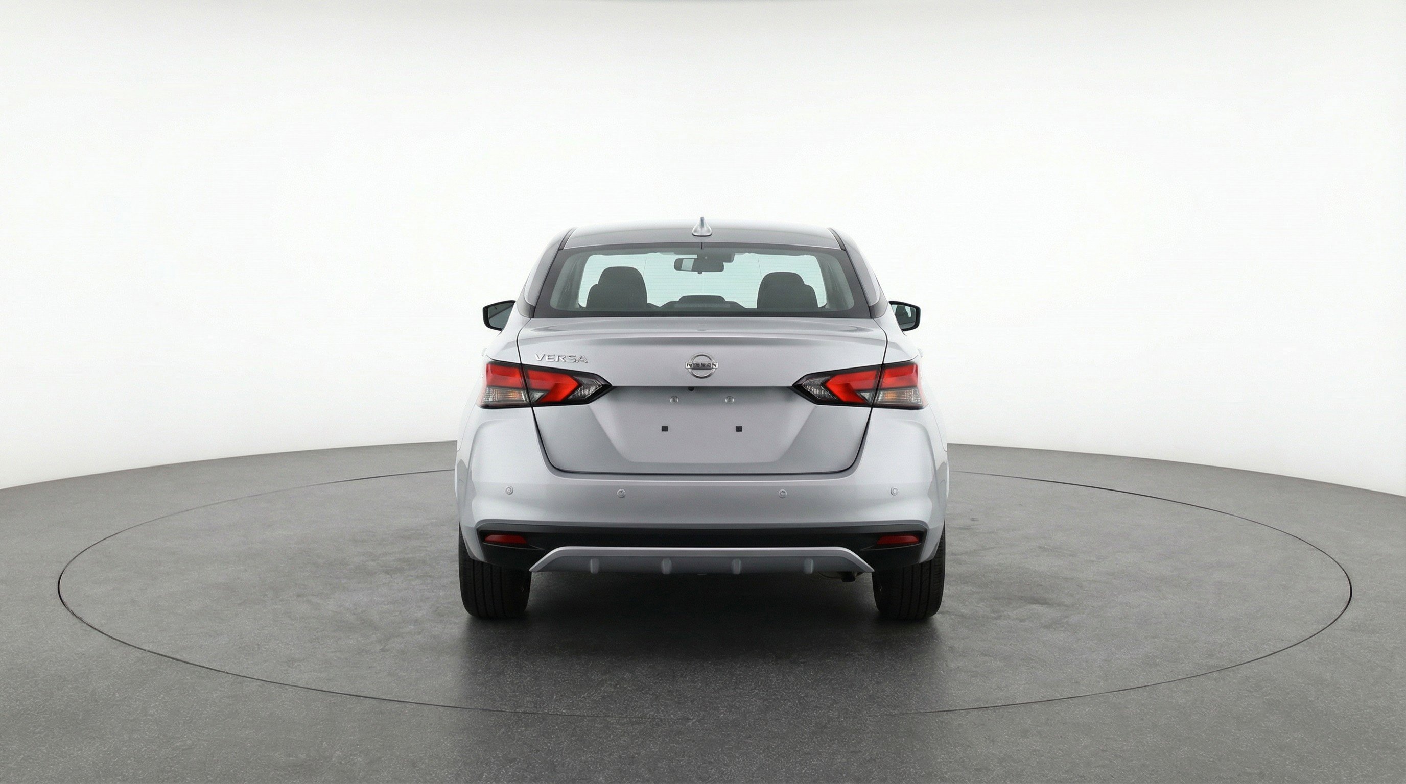 Used 2025 Nissan Versa SV image 7