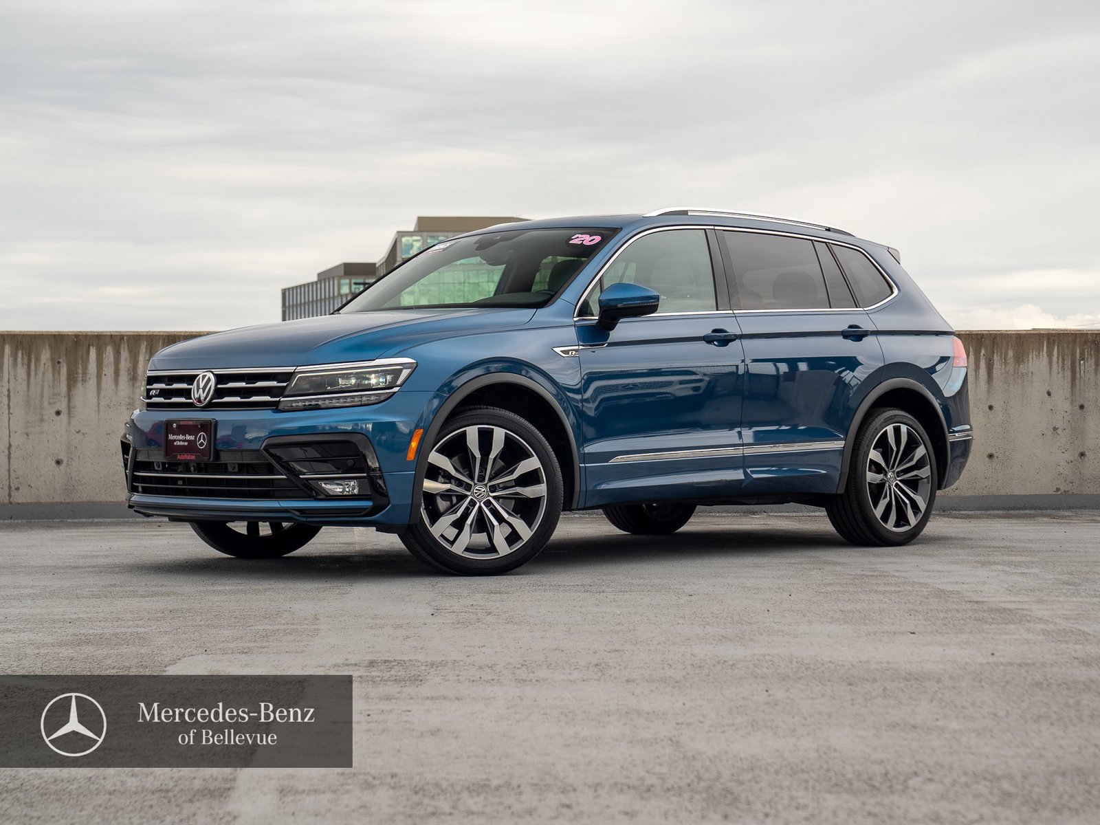 Used 2020 Volkswagen Tiguan SEL Premium R-Line AWD/4WD image 1